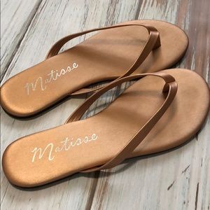 NWOT Matisse Laguna Flip Flops